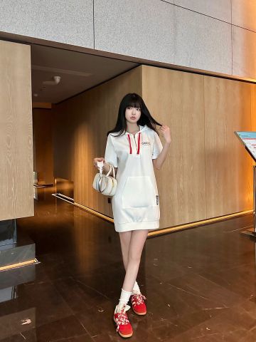  Gucci Dress With Dress With Embroidered Letters 