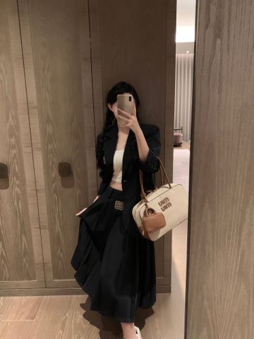  MiuMiu Customized Gold Thread Embroidered Letter Suit Jacket Black 