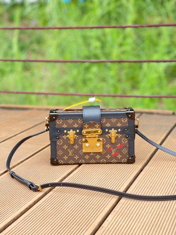  Túi LV Petite Malle Capitale 20CM Luxury 