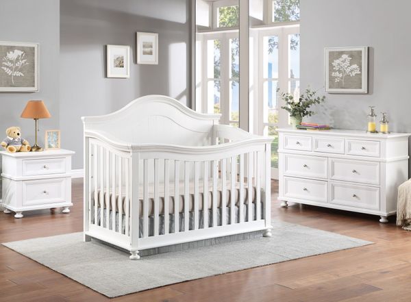  CHILDREN'S FURNITURE 