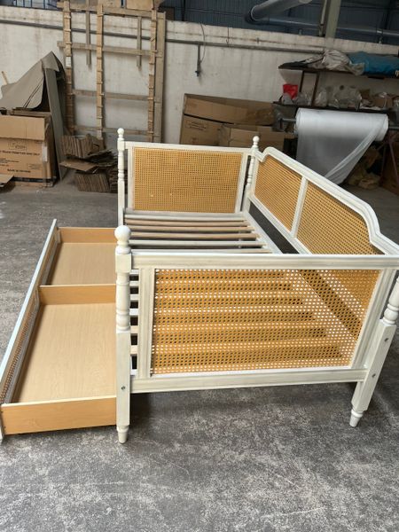  Rattan Twin/ Full Daybed With 2 Drawers 