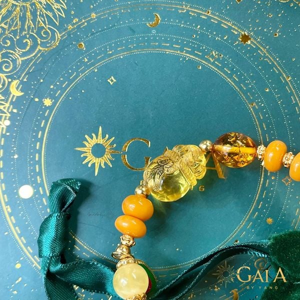  Vòng khuyết mệnh Kim - Hổ Phách 