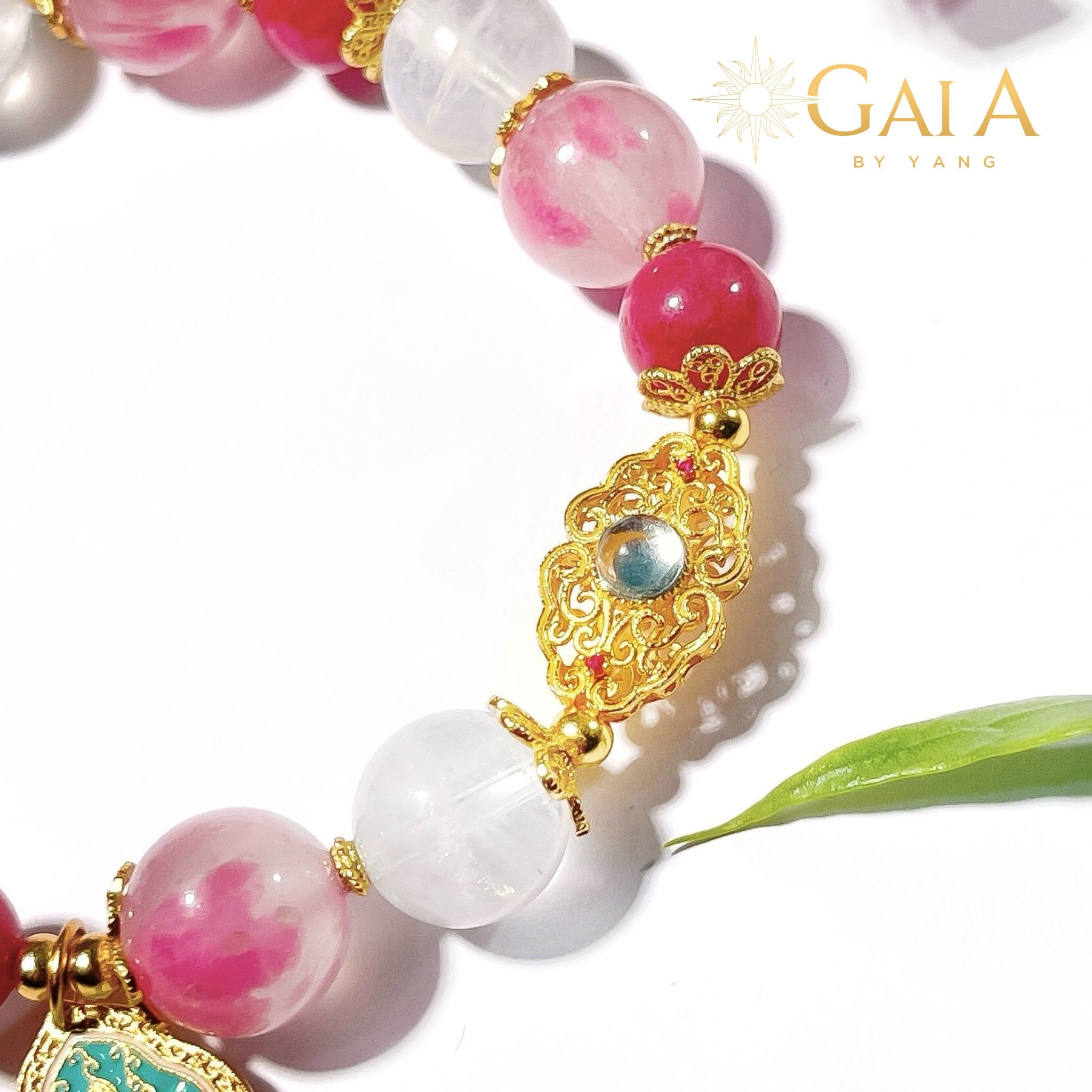  Vòng đá Tường Vy, Đào Hoa phối charm 
