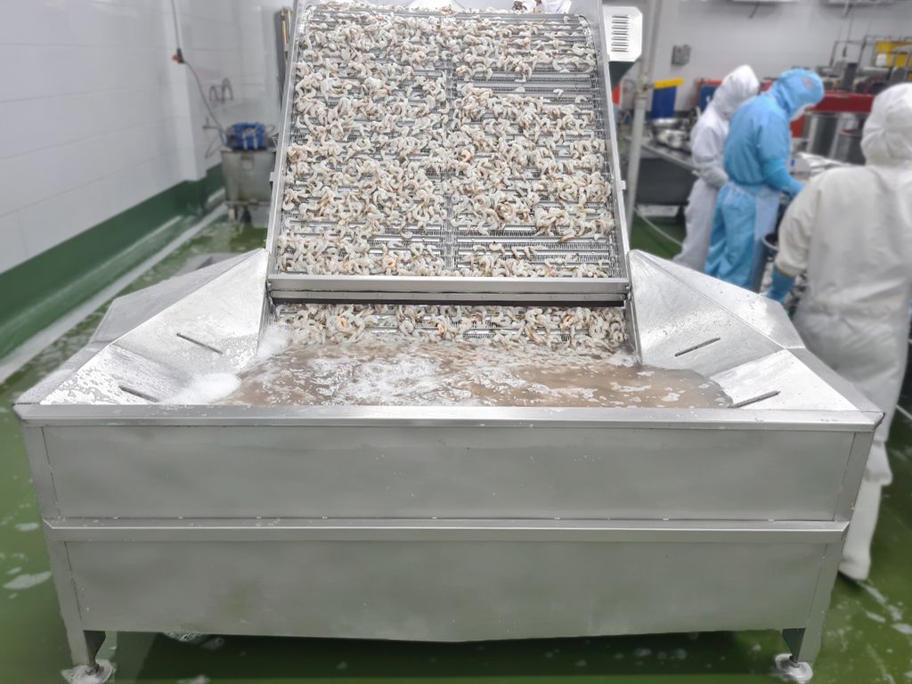  Auto - Feeding Machine 