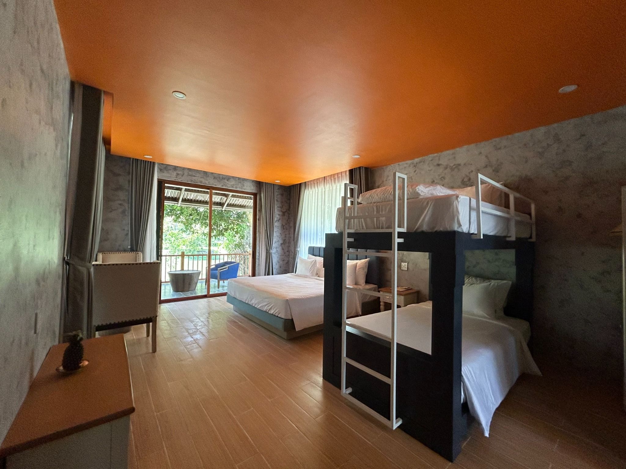 Combo bungalow 8
