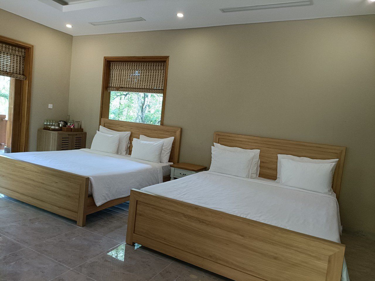 Bungalow Two King Beds