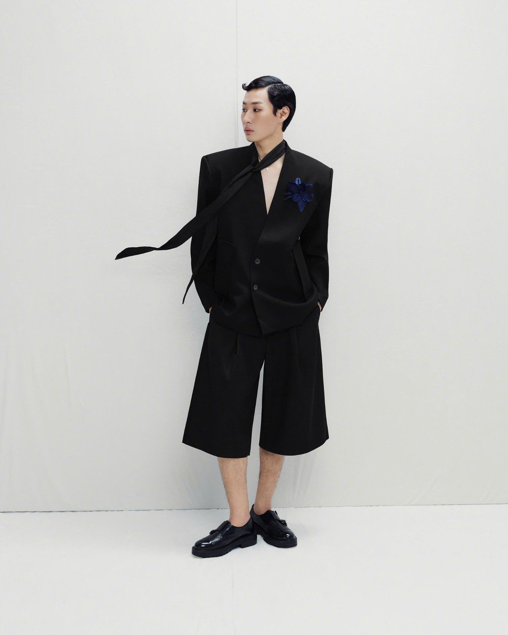  COLLARLESS BLAZER 