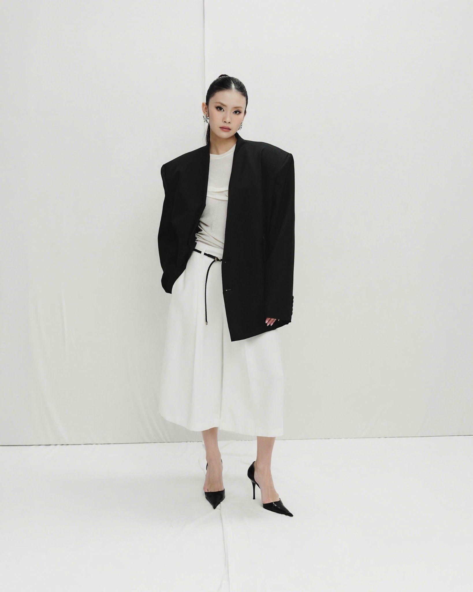  COLLARLESS BLAZER 