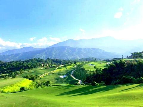  Sapa Grand Golf Course - Goda Golf 