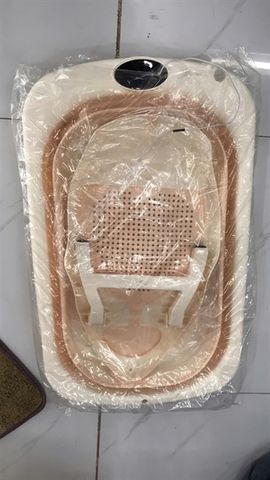 CHẬU TẮM KÈM GHẾ SASA