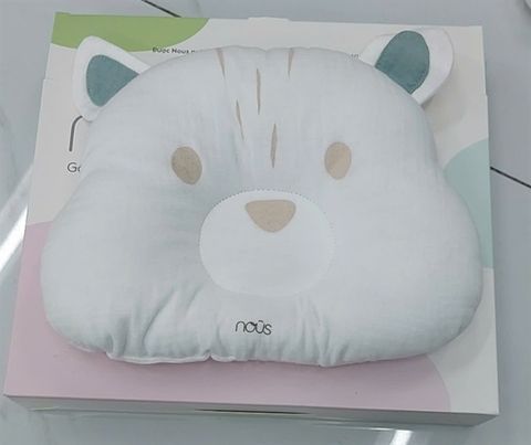 GỐI ĐỊNH HÌNH ĐẦU MÀU TRẮNG HÌNH GẤU NOUS