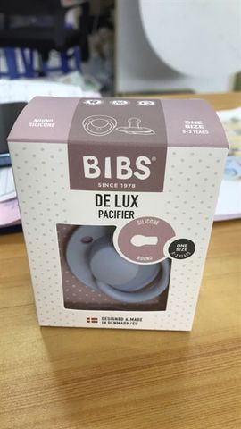 NÚM DẸT HÌNH BƯỚM CAO SU TỰ NHIÊN BIBS