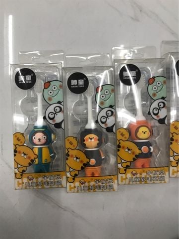 BÀN CHẢI ĐÁNH RĂNG HÌNH GẤU PHI HÀNH GIA