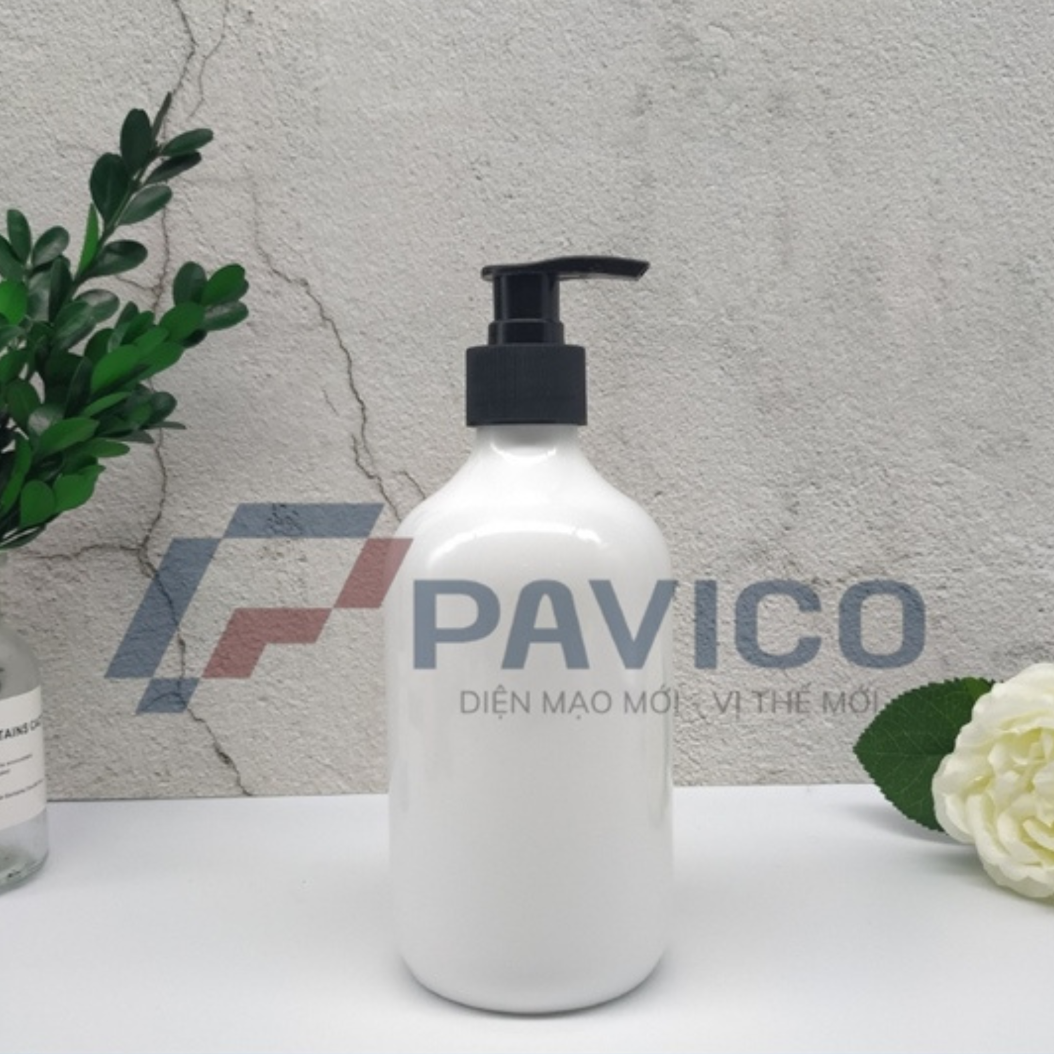 Chai PET 500ml trắng sữa dáng trụ đựng dầu gội