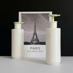 Chai trụ tròn 250ml 500ml đựng nước rửa tay trắng nắp xanh lá vòi nhấn