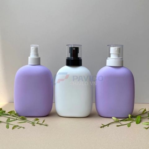 Bộ chai mỹ phẩm dẹt tím trắng 250ml 300ml 500ml lotion dầu gội