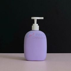 Chai bầu dẹt 300ml 500ml sữa rửa mặt tím nhạt nắp trắng vòi nhấn