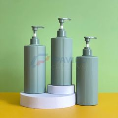 Chai đựng dầu gội sữa tắm HDPE 500ml xanh rêu dáng trụ đầu bơm
