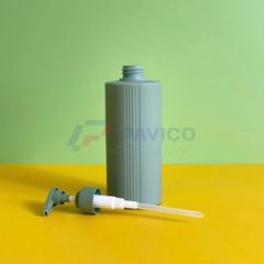 Chai đựng dầu gội sữa tắm HDPE 500ml xanh rêu dáng trụ đầu bơm