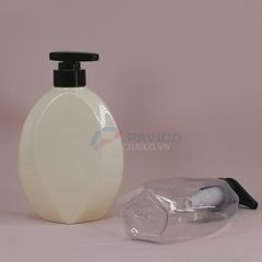 Chai đựng sữa tắm 500ml 300ml nắp đen bơm kem