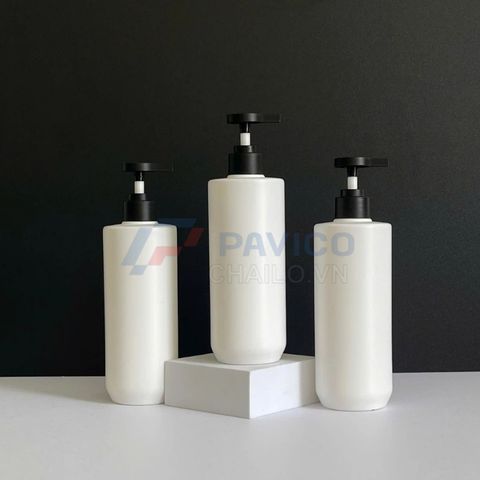 Chai HDPE 500ml vòi nhấn đen đựng dầu gội hoặc sữa tắm