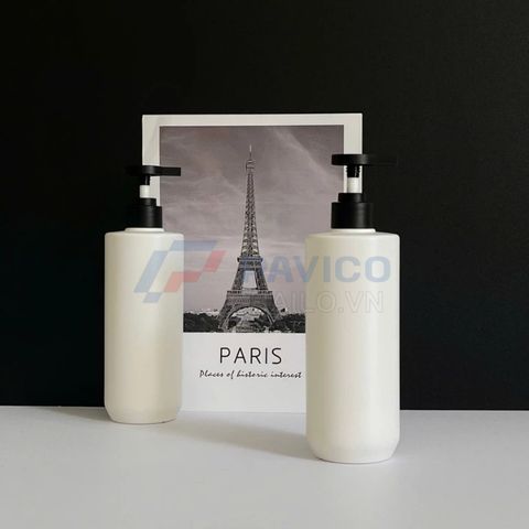 Chai HDPE 500ml vòi nhấn đen đựng dầu gội hoặc sữa tắm