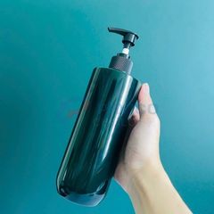 Chai PET trụ tròn xanh 500ml nắp fi28 đựng sữa tắm cao cấp