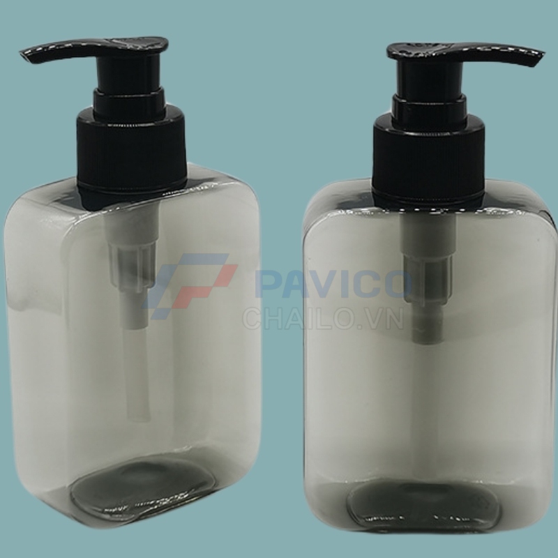 Chai PET vuông trong 250ml vòi nhấn đựng sữa rửa mặt màu xám khói