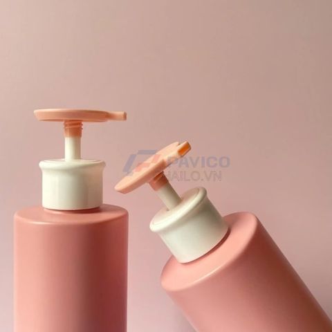 Chai trụ tròn 300ml 500ml sữa dưỡng thể hồng trắng vòi nhấn