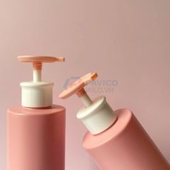 Chai trụ tròn 300ml 500ml sữa dưỡng thể hồng trắng vòi nhấn