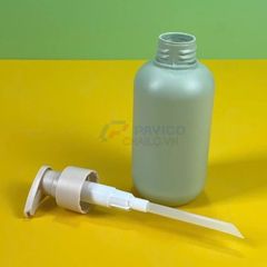 Chai vai bầu 200 300 500ml sữa tắm em bé xanh rêu vòi nhấn