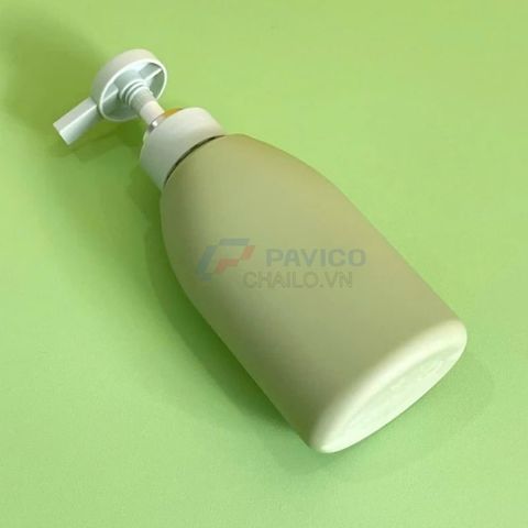 Chai vai vòm 350ml 500ml đựng sữa tắm xanh bơ nắp pump trắng