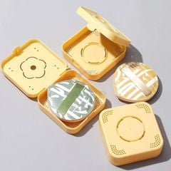 Hộp đựng mút trang điểm màu vàng nắp gập thoáng khí size to nhỏ