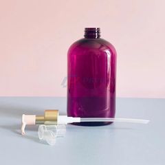 Chai vai bầu 250ml 500ml sữa tắm tím trong có đầu bơm khoen vàng hồng