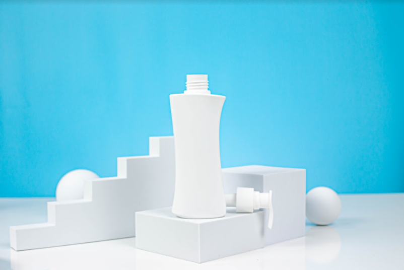 Chai HDPE 150ml trắng sữa dáng eo đựng dung dịch vệ sinh