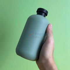 Chai nhựa PET tròn vai bầu 300ml 500ml đựng sữa tắm xanh rêu nhám nắp bật