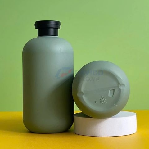 Chai nhựa PET tròn vai bầu 300ml 500ml đựng sữa tắm xanh rêu nhám nắp bật