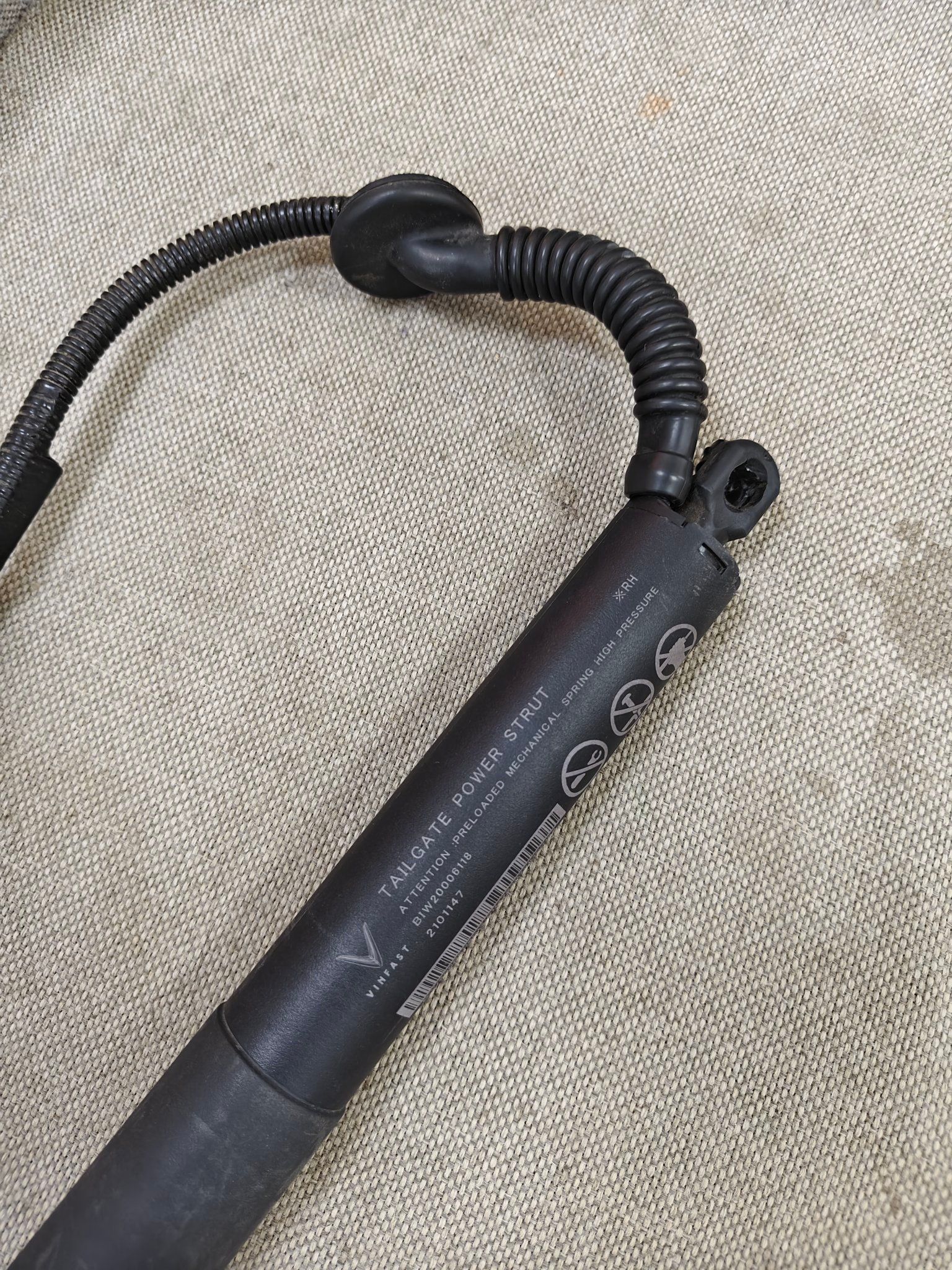 Ty cốp điện Vinfast VF e34