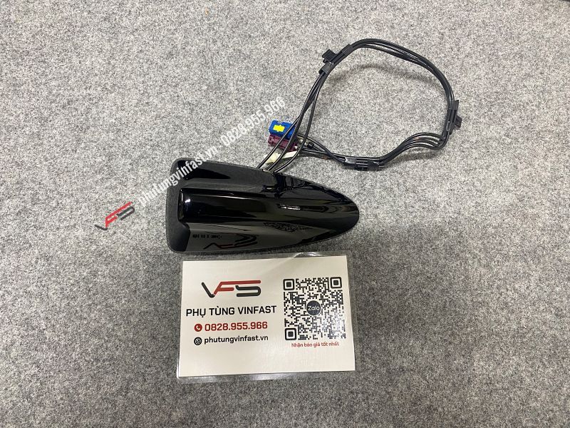 Cụm ăng ten nóc xe Vinfast Lux A - EEP10005559