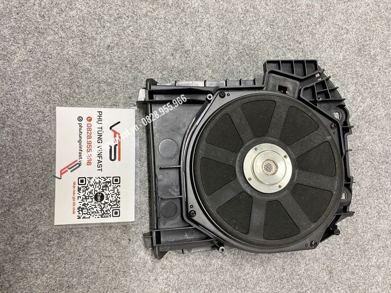 Hộp âm trầm trung tâm kèm loa Vinfast Lux A - EEP10005758