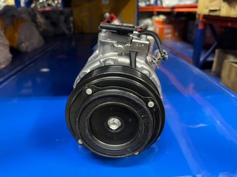 lốc điều hòa Lux A 