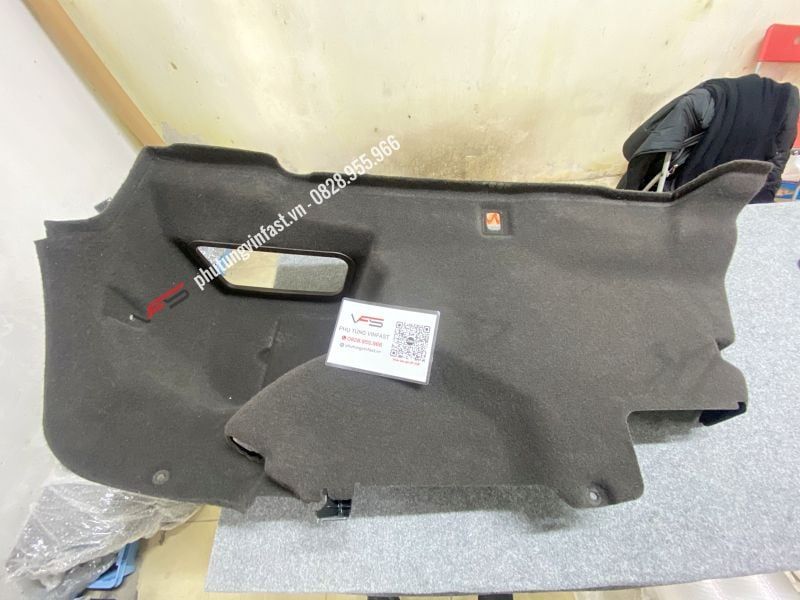 Tấm ốp khoang hành lý, bên phải Vinfast Lux A - BIN10003934