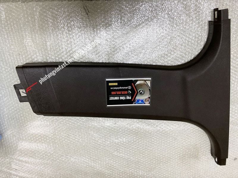 Tấm ốp trụ giữa phía dưới, bên phải Vinfast Lux A - BIN10005113
