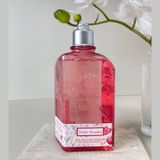  250ml / Sữa tắm - Dưỡng thể anh đào dâu tây LOccitane Cherry Blossom Cerisier Amoureux 