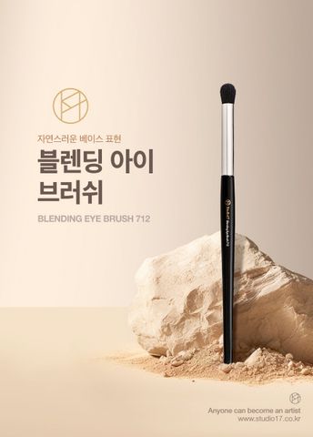 Cọ trang điểm mắt STUDIO17 BLENDING EYE BRUSH 712