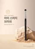 Cọ trang điểm mắt STUDIO17 POINT EYE SMUDGE BRUSH 713