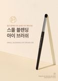 Cọ trang điểm mắt STUDIO17 SMALL BLENDING EYE BRUSH 323
