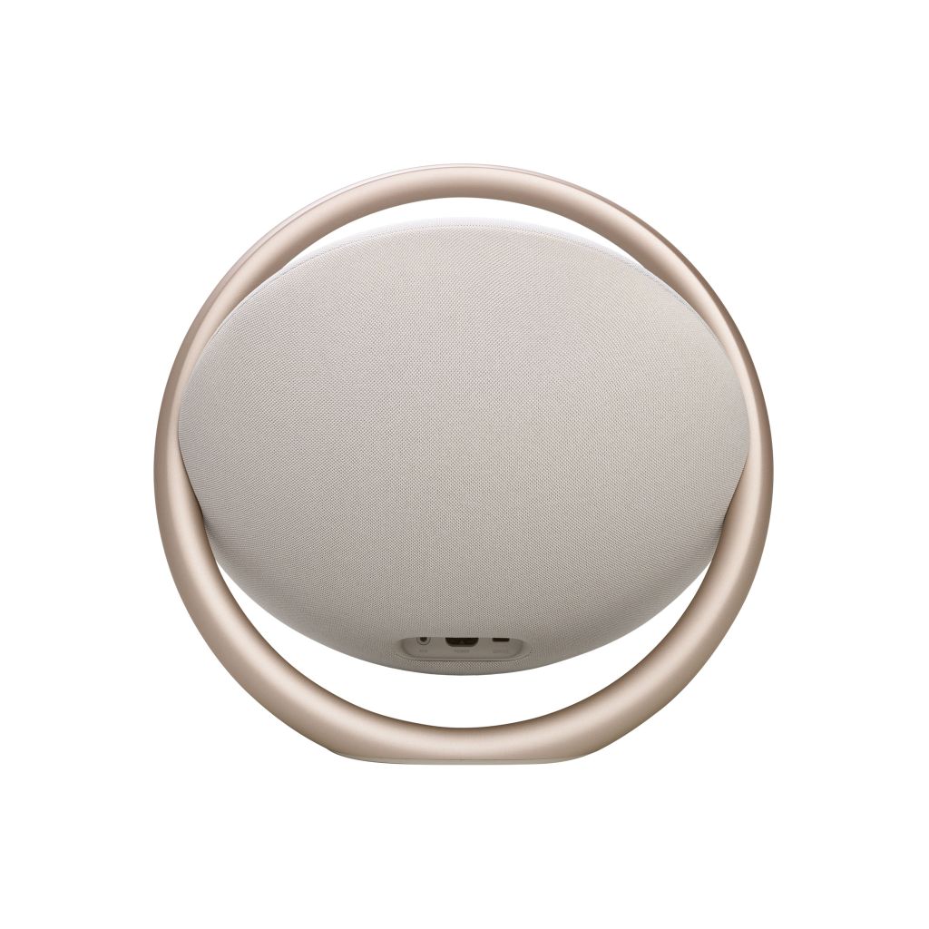Loa Harman Kardon Onyx Studio 8