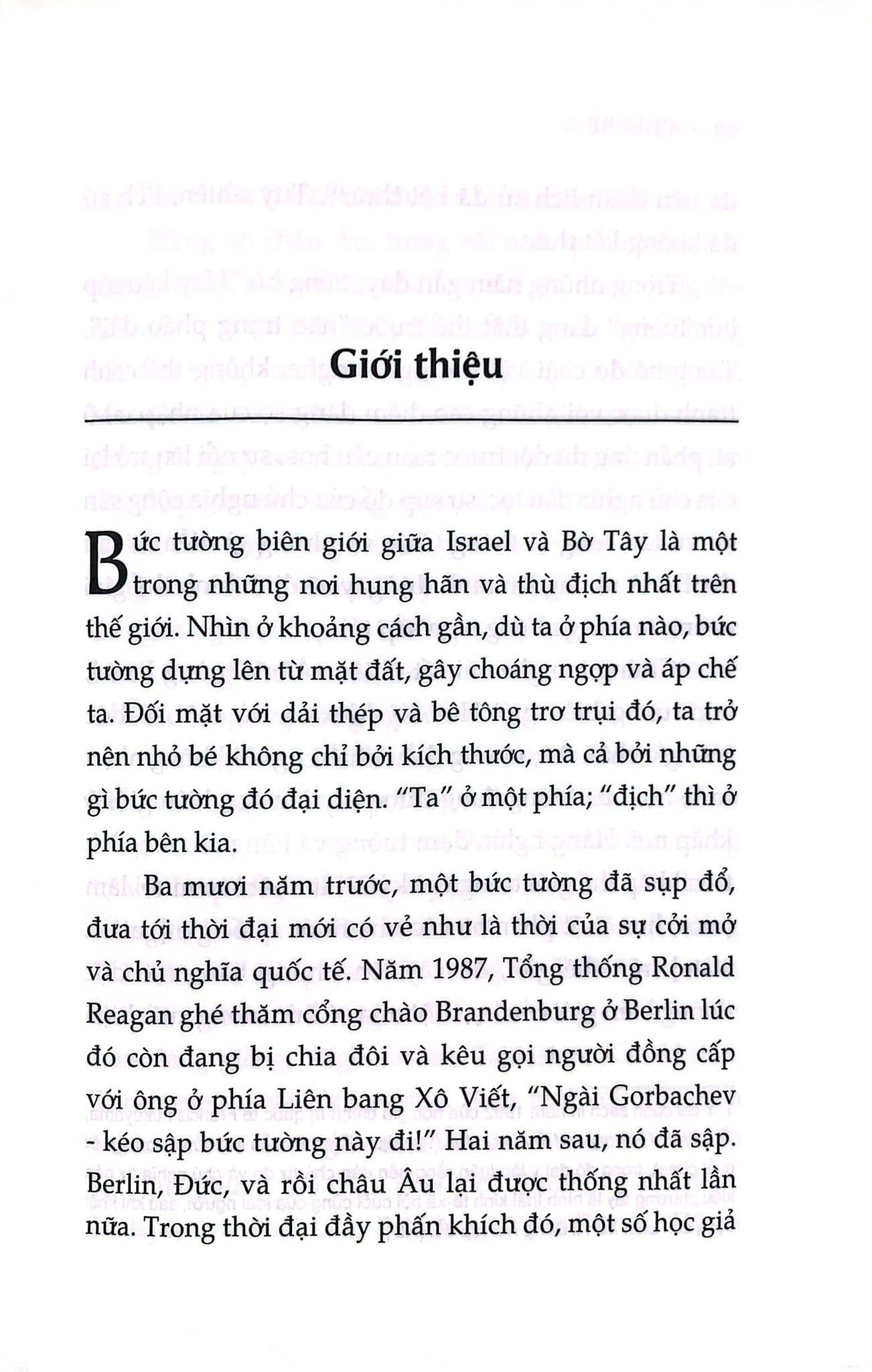  Chia Rẽ - Tại Sao Chúng Ta Đang Sống Trong Thời Đại Của Những Bức Tường - Bìa Cứng (Tái Bản 2025) 