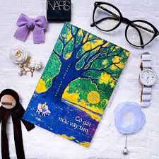  Cô Gái Mặc Váy Tím 